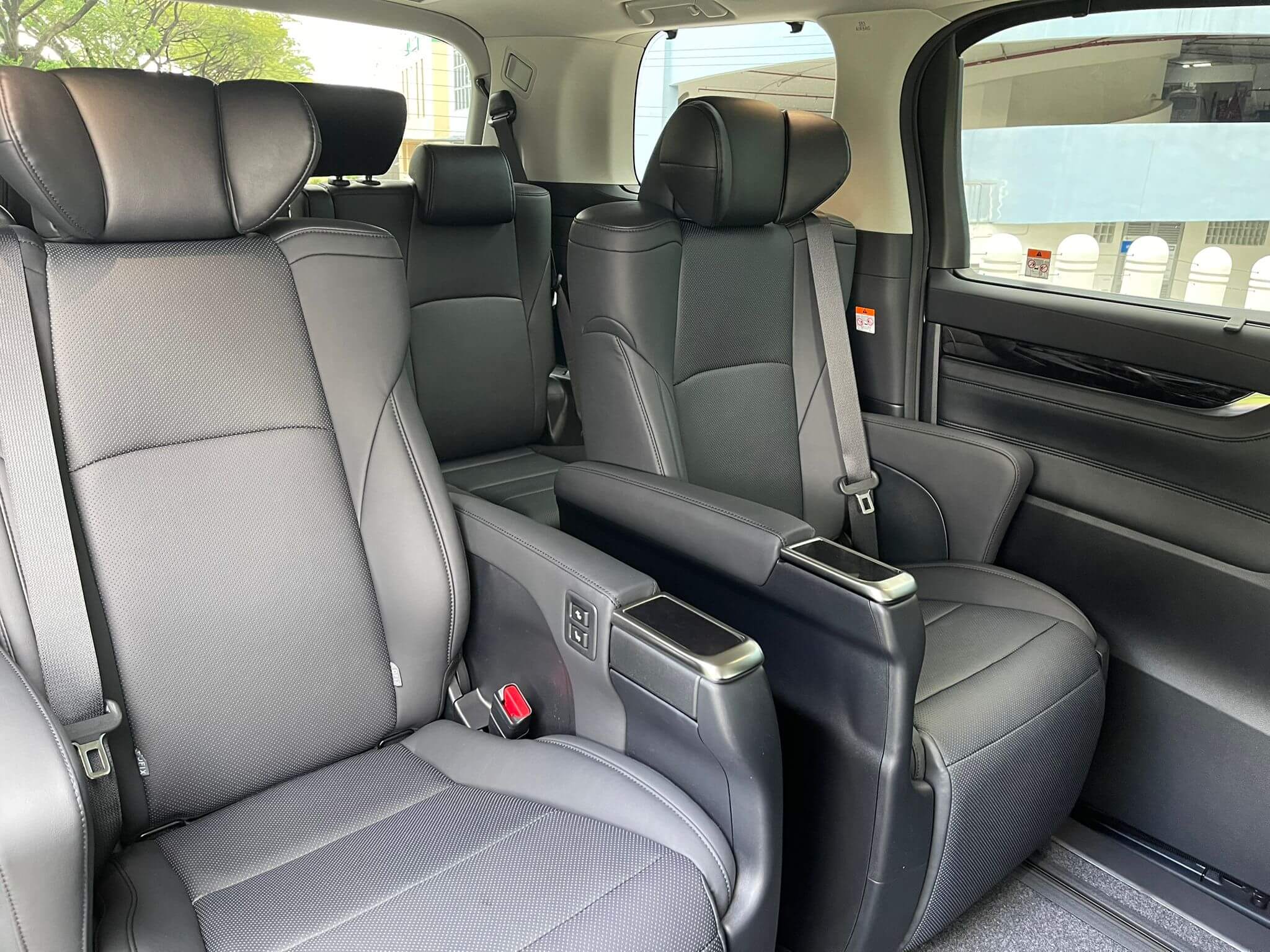 Toyota Alphard Hybrid 2 5 SR C Package 7 Seater Auto JCWC Automobile